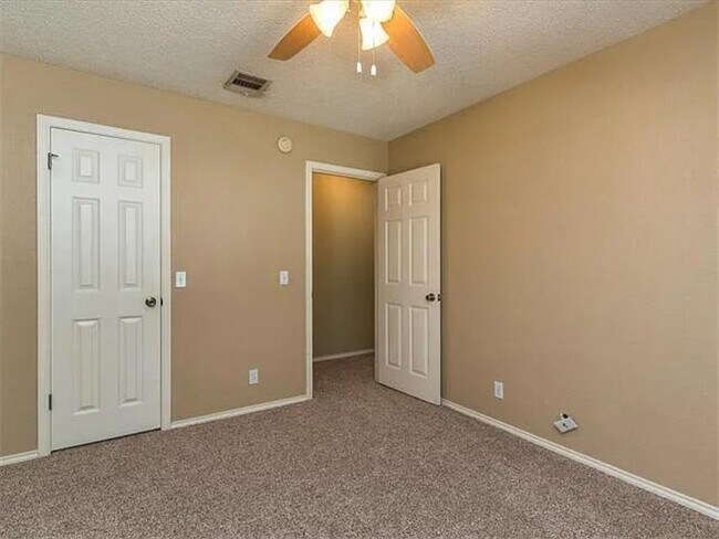 Building Photo - 16303 Ascent Cove