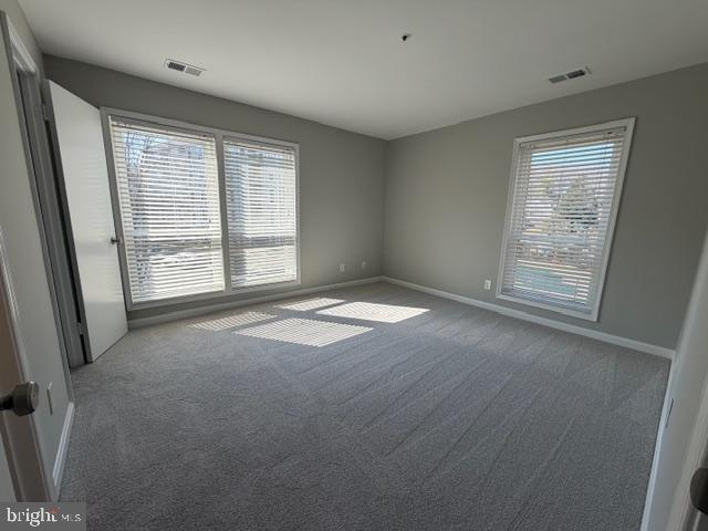 Building Photo - 3175 Summit Square Dr