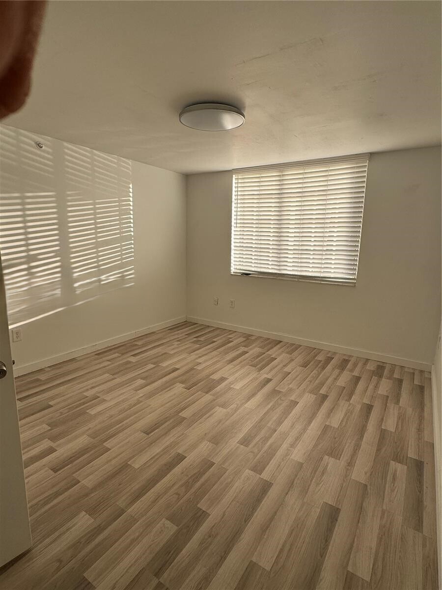 Building Photo - 2071 Renaissance Blvd