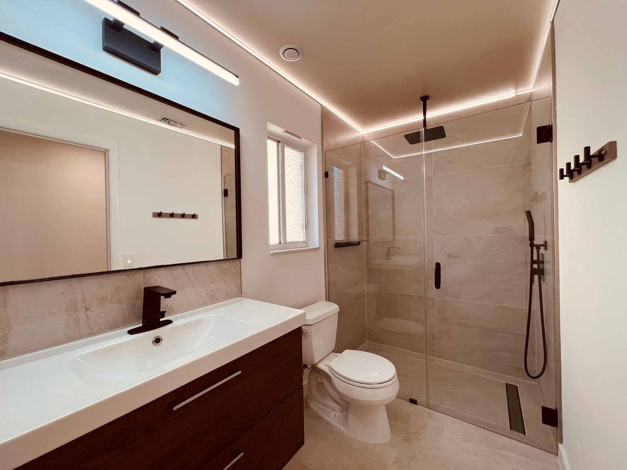 Building Photo - 1611 Palermo Dr