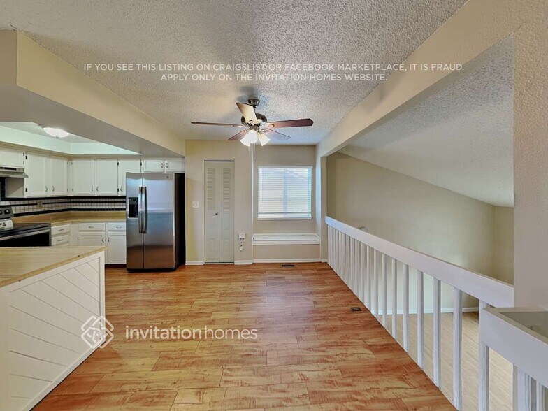 Building Photo - 18895 E Utah Cir