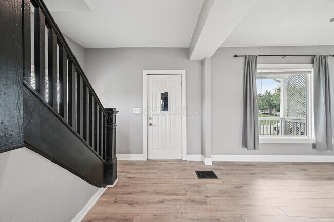 Building Photo - 1025 Howard St