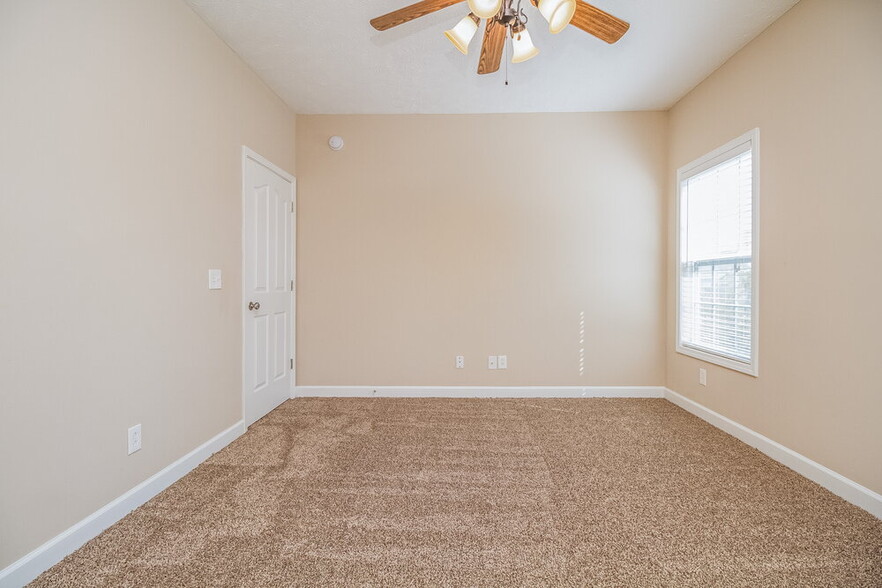 Building Photo - 114 Nick Price Dr