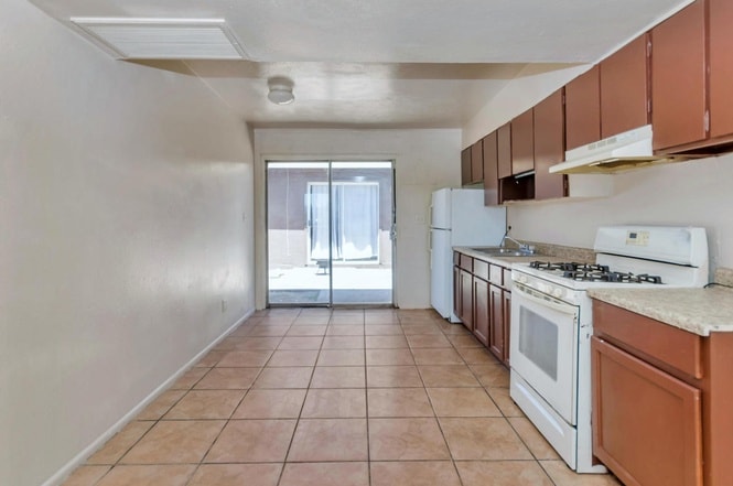 Building Photo - 621 N 30th Pl