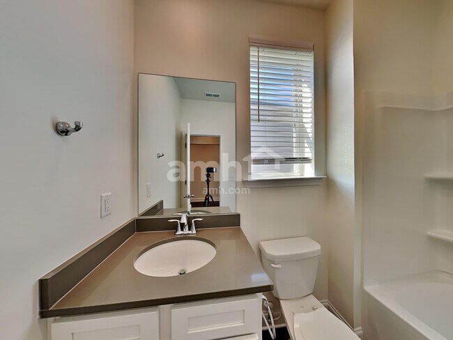 Building Photo - 608 Alcovy Walk Dr