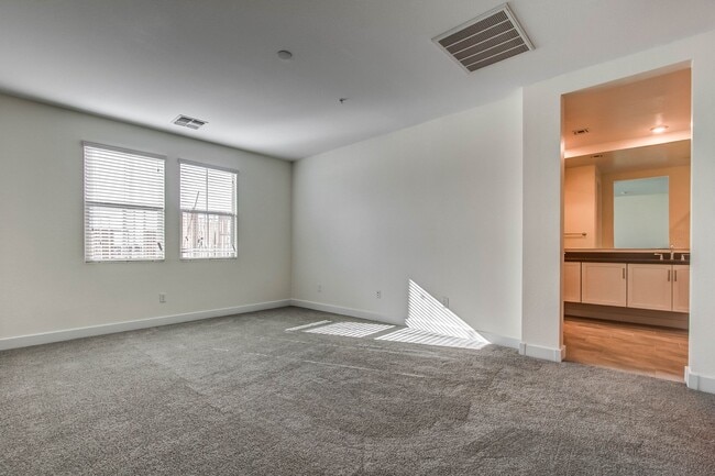 Building Photo - 3855 S McQueen Rd