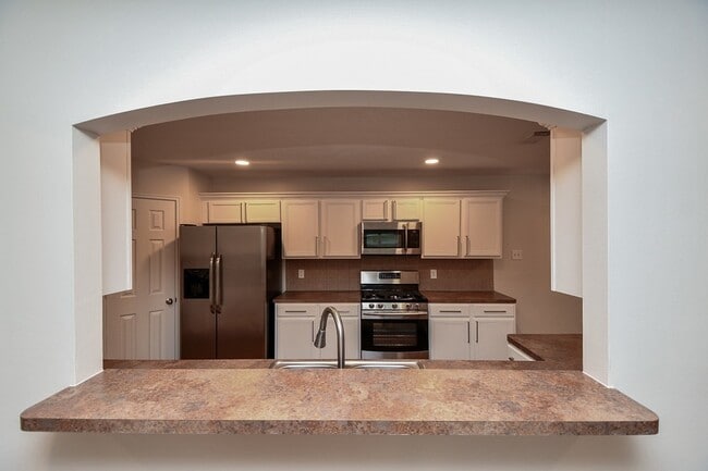 Building Photo - 1115 Eden Park Ln