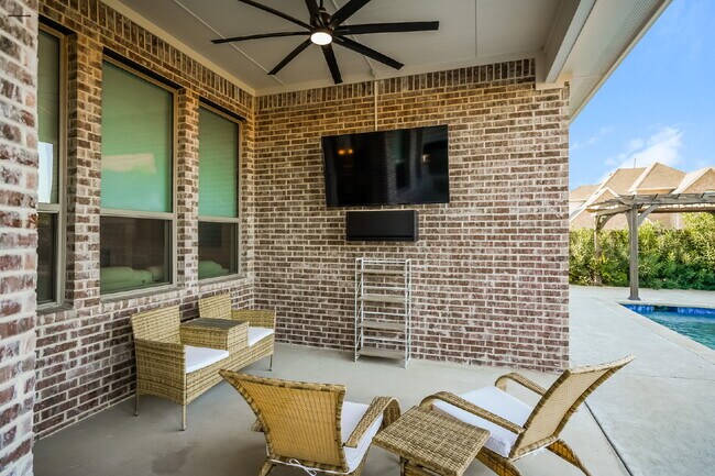 Building Photo - COMING SEPTEMBER - Spectacular Mansfield Retreat with Pool & Outdoor Kitchen!