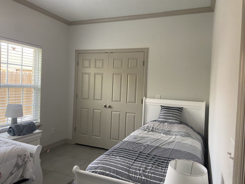 Bedroom 1 - 2925 Pecos St