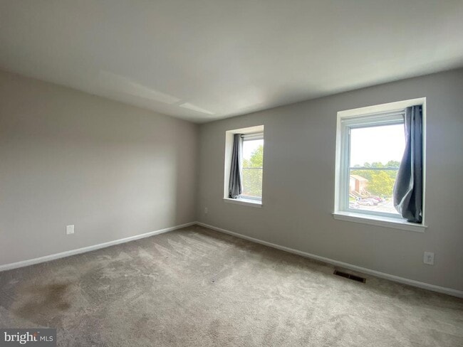 Building Photo - 1033 Margate Ct