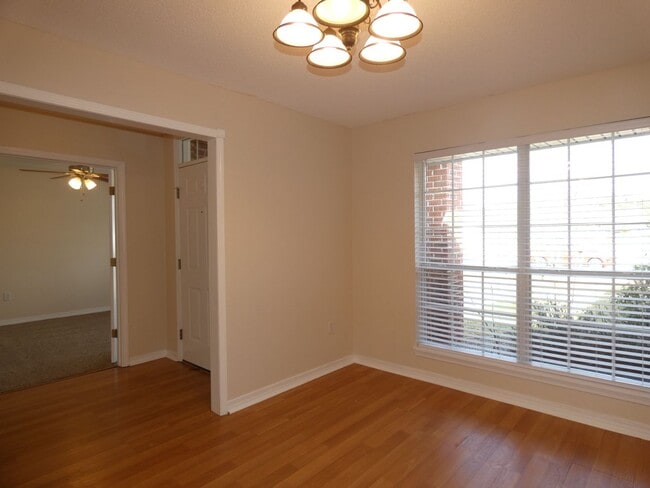 Building Photo - 4 Bedroom in Spencer Oaks Subdivision