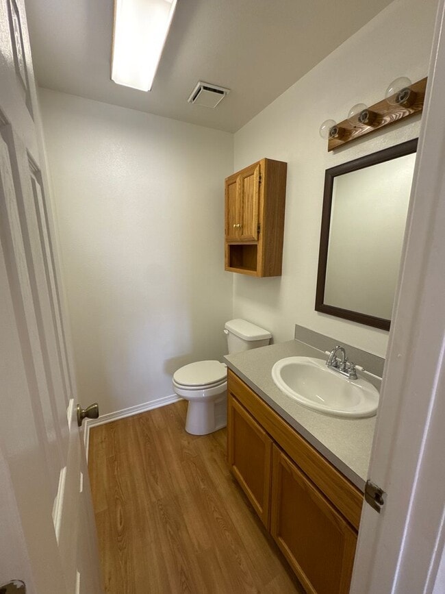 Building Photo - 3606 US-71