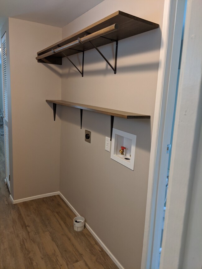 Laundry - 114 Victory Ln