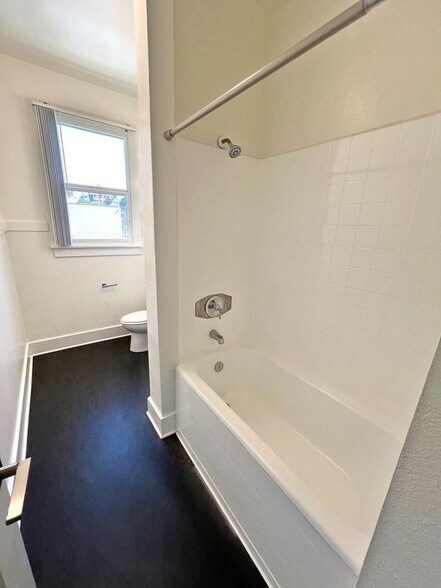 Building Photo - 2801 San Marino St