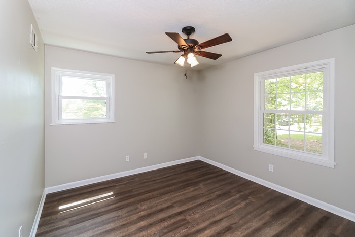 Building Photo - 3293 Chisholm Trail SW