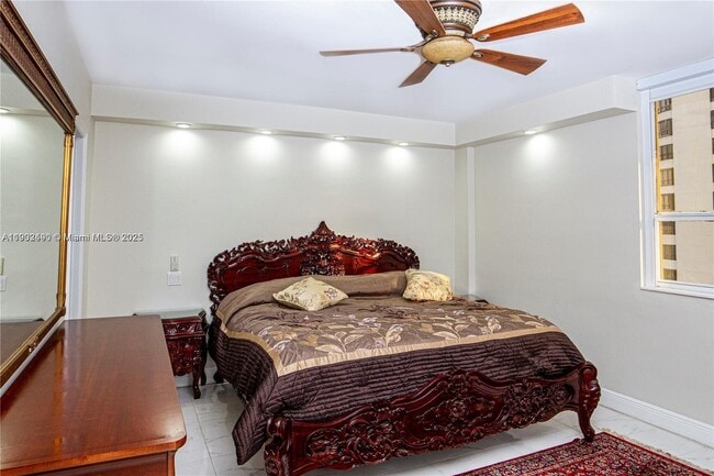 Building Photo - 10185 Collins Ave