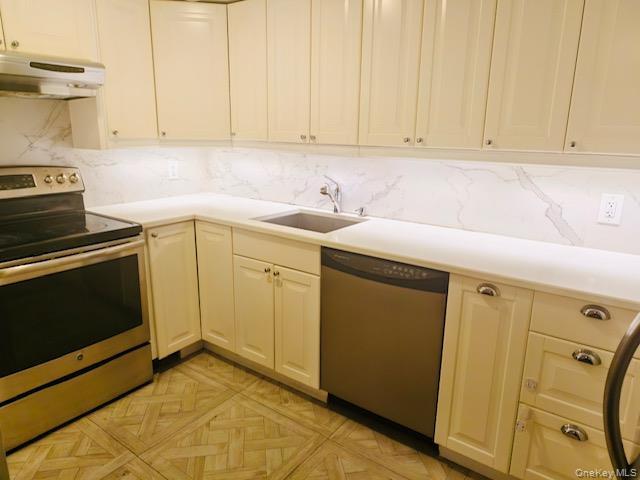 Building Photo - 100 Cutter Mill Rd