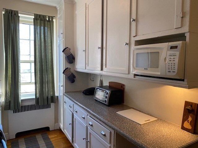 Building Photo - 339 Tappan St