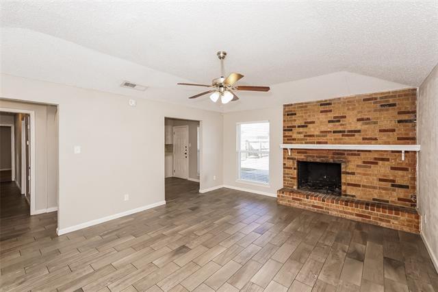 Building Photo - 827 San Juan Dr