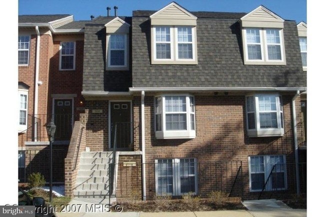 Primary Photo - 3844 Chesterwood Dr