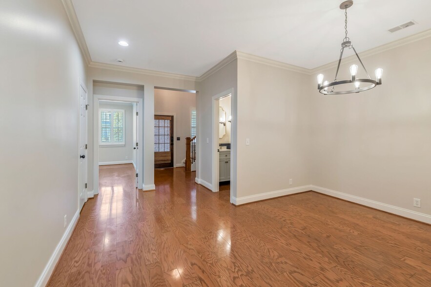 Building Photo - 132 Pennystone Cir