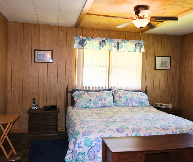 Building Photo - Waterfront Short-Term Rental – Fully Furnished | 3 Bed, 2 Bath | $1800/month