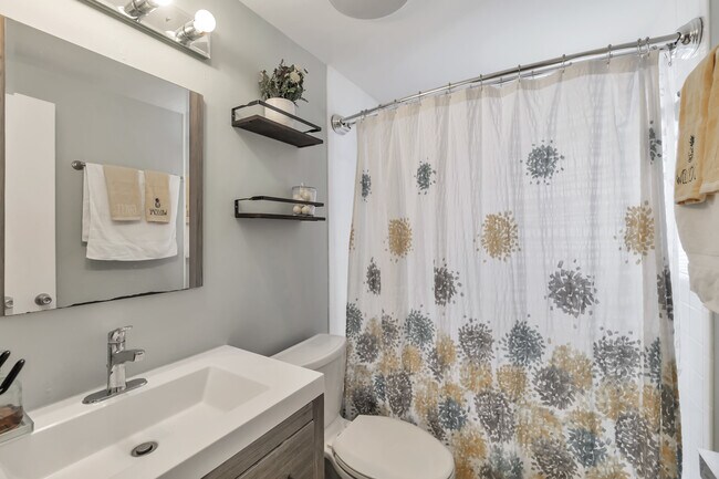 Building Photo - 12447 Mondragon Dr