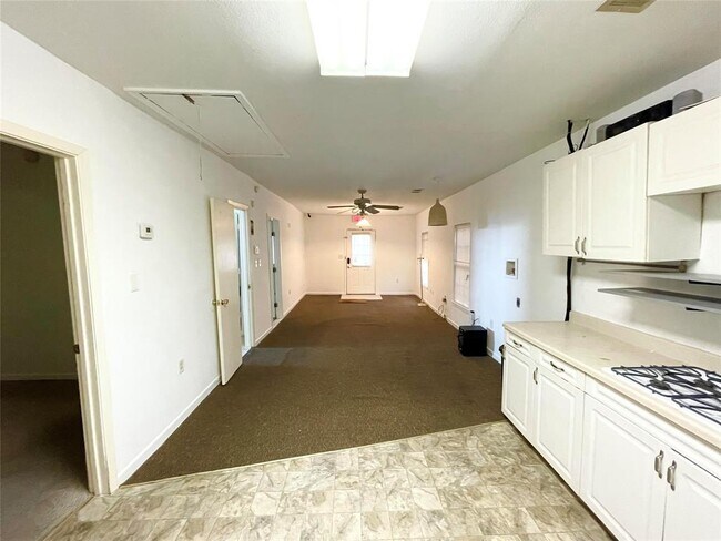 Building Photo - 4516 Katy Fwy
