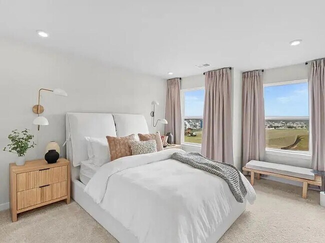 Building Photo - 79 Elmiraj Ct