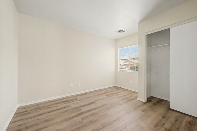 Building Photo - 22285 W La Pasada Blvd