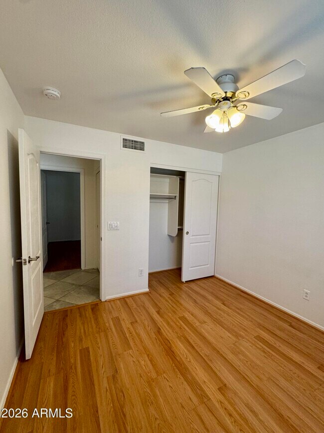 Building Photo - 6510 W Behrend Dr
