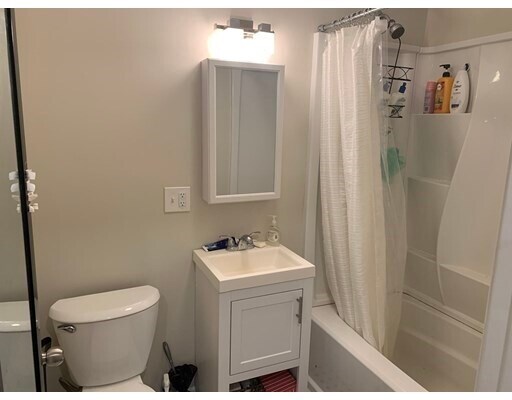 Building Photo - 47 Irving St