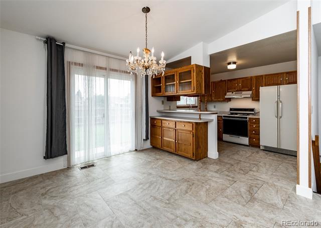 Building Photo - 838 Daffodil St