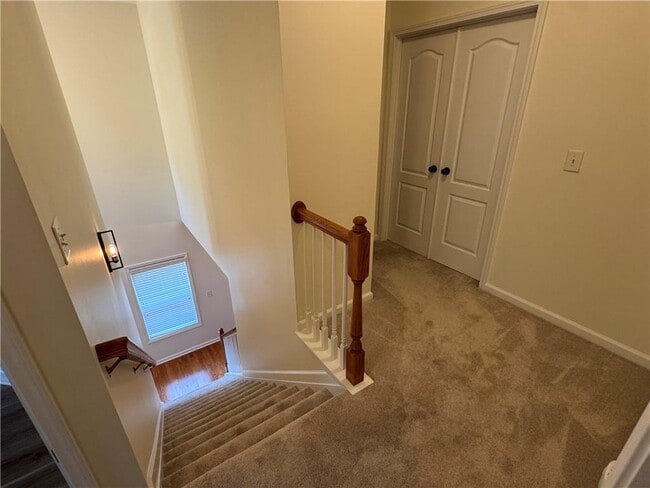 Building Photo - 5055 Hastings Terrace