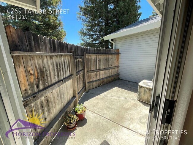 Building Photo - 4269 Taylor St