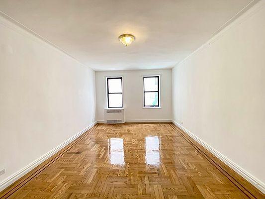 Building Photo - 3 bedroom in New York NY 10033