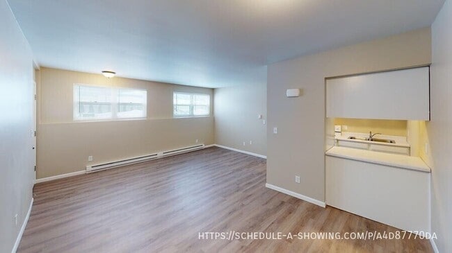 Building Photo - 406 E Park St