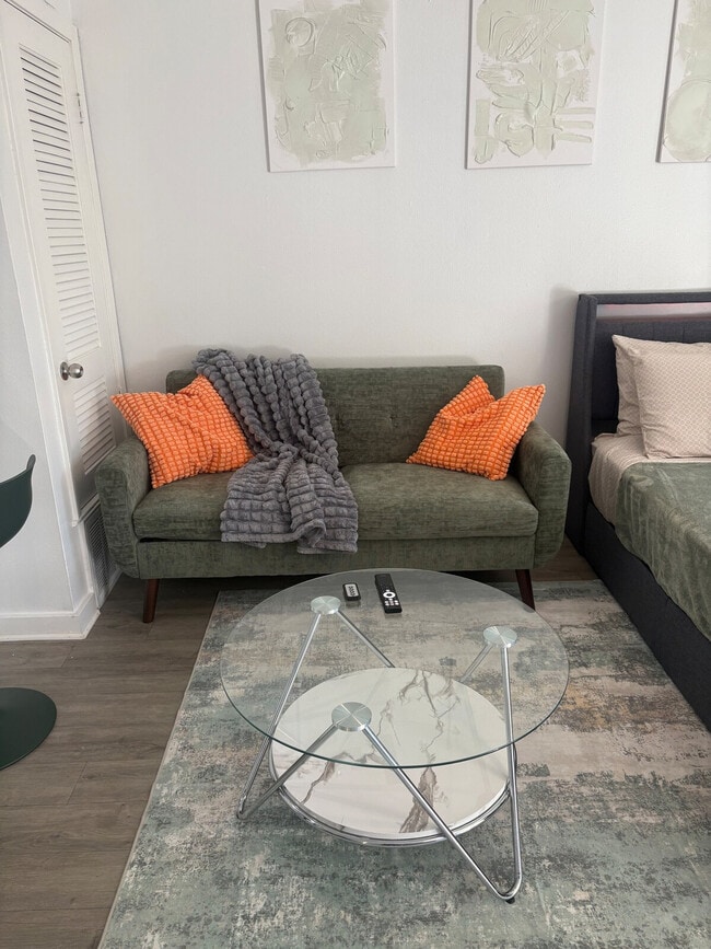 Building Photo - 3104 Stoneway Dr