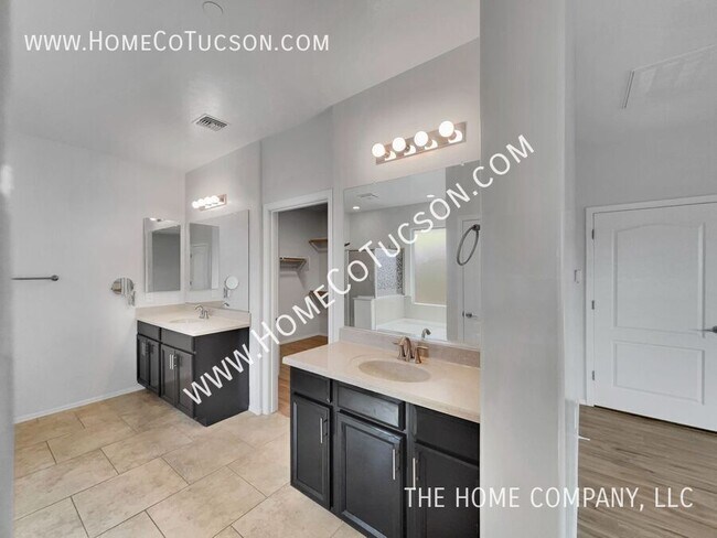 Building Photo - 11500 N Vista Ranch Pl
