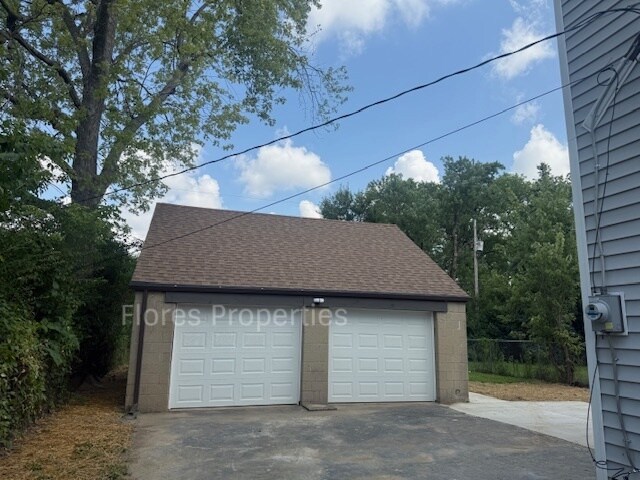 Building Photo - 1018 Urana Ave