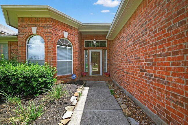 Building Photo - 3491 Cedar Prairie Dr