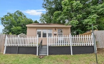 Building Photo - 2307 1st Ave
