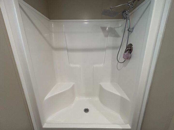 Building Photo - 601 Kathy St