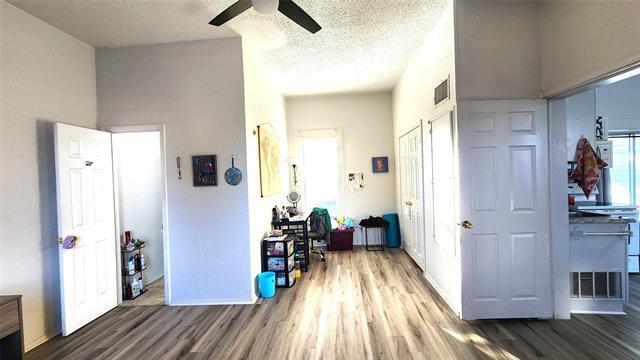 Building Photo - 145 N Kealy Ave