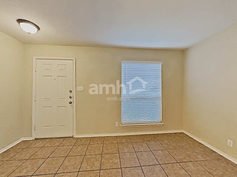 Building Photo - 11766 Wayward Daisy