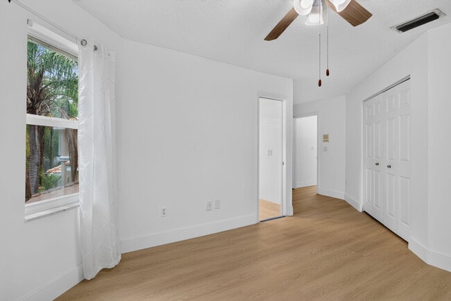Building Photo - 7087 NW 78th Pl