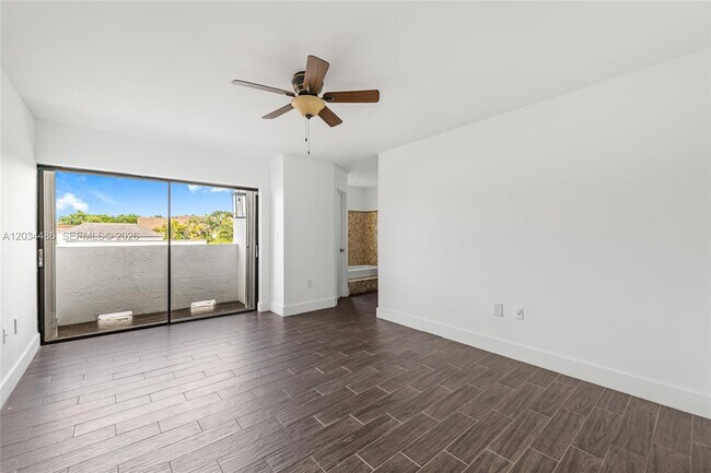 Building Photo - 6768 SW 104th Ave
