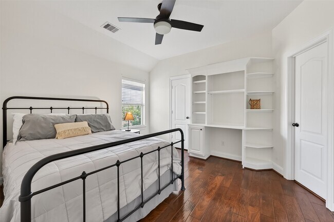 Building Photo - 99 Buck Trail Pl