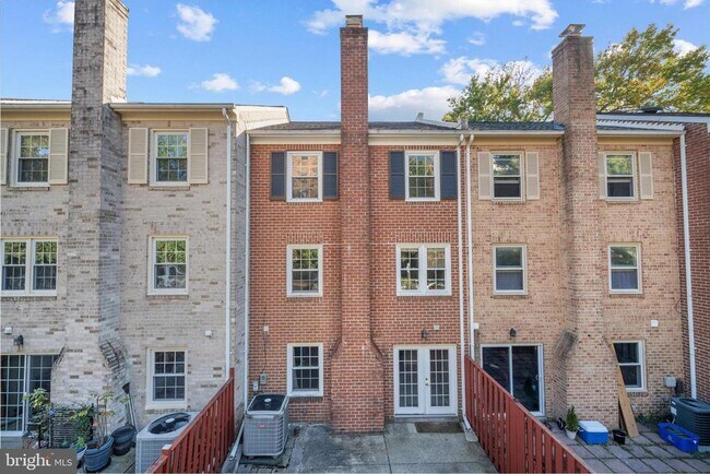 Building Photo - 10276 Arizona Cir