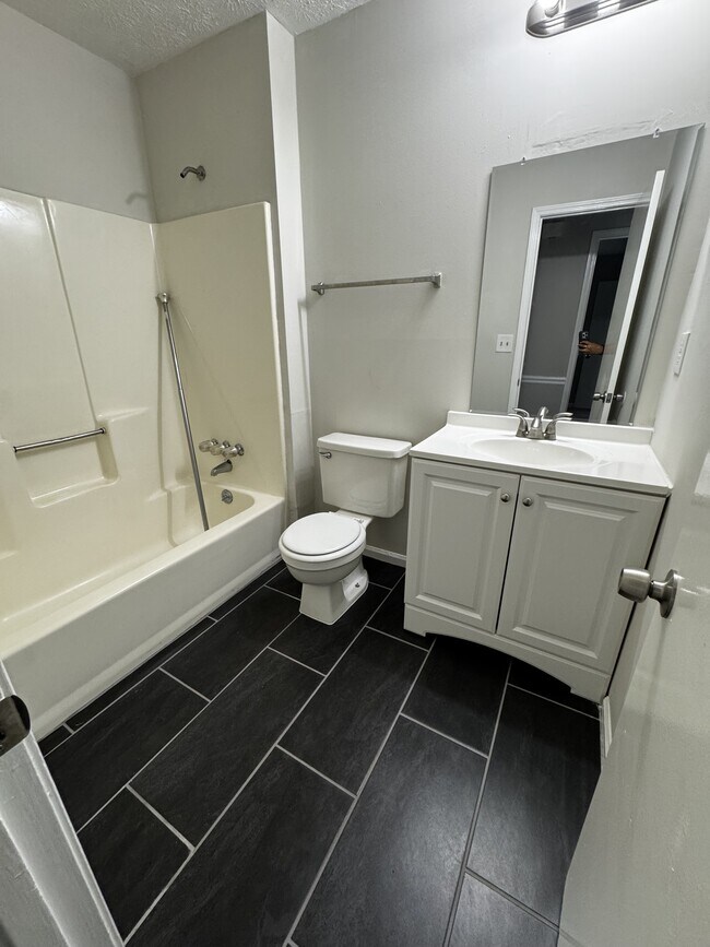 Building Photo - 5515 Caesars Way